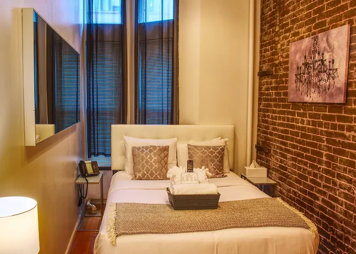 Chelsea Inn (Adults Only)